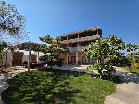 Spectacular Villa near the beach/up to 21 pax