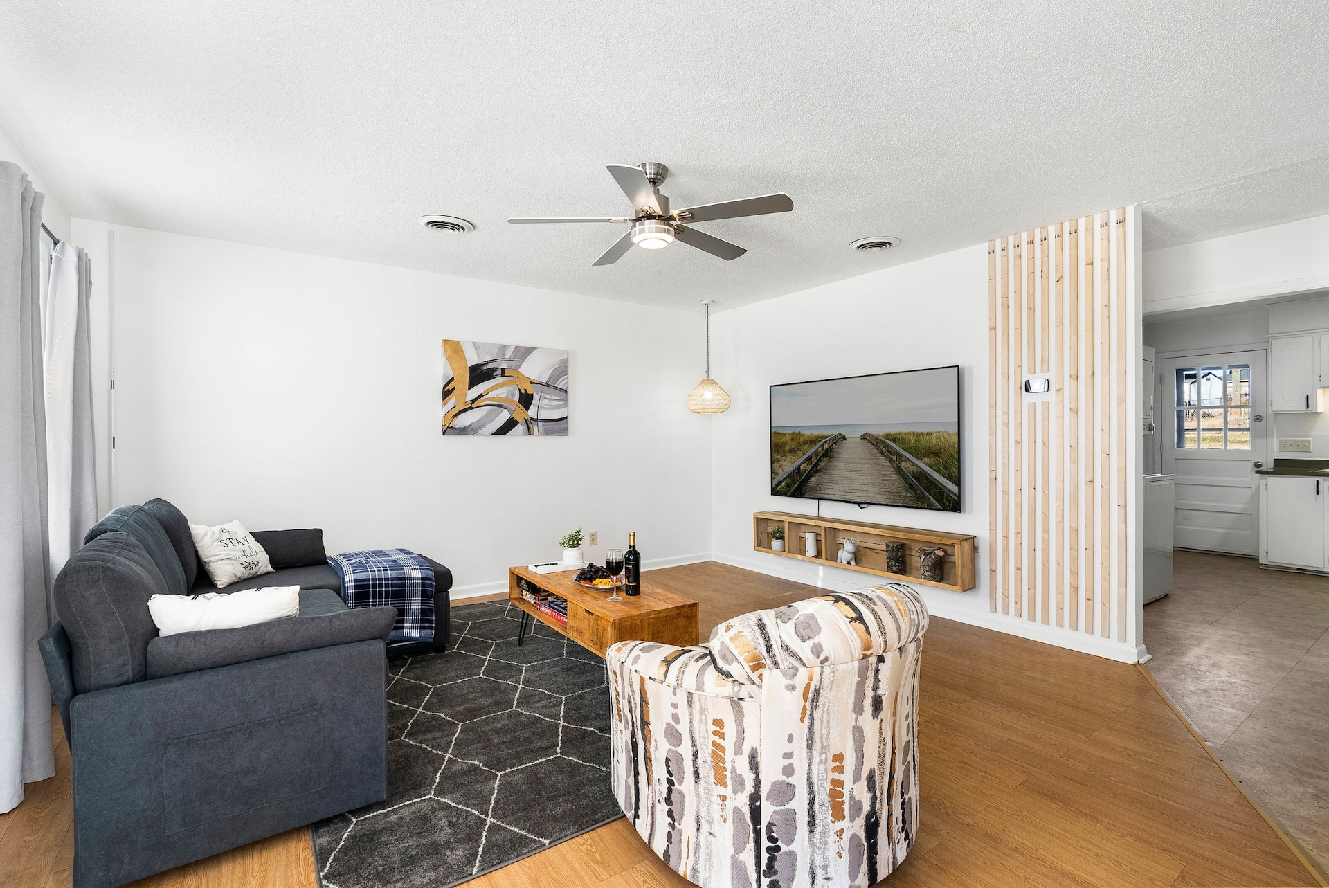 Comfortable 2BR | Work-Ready | Fast WiFi | Parking