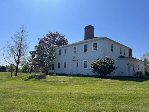 Gracious Federal Style Maine Sea Captain’s Home.