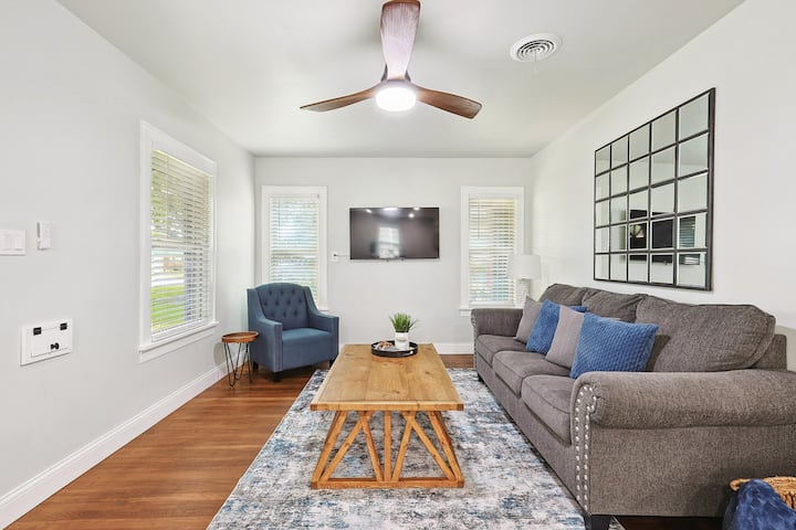 Relax & Unwind Near Downtown Fort Worth - Fort Worth, TX