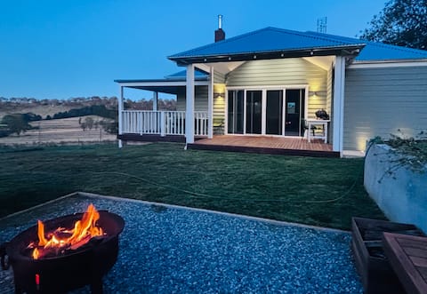 Shearer’s Cottage, Millthorpe
Farm Stay