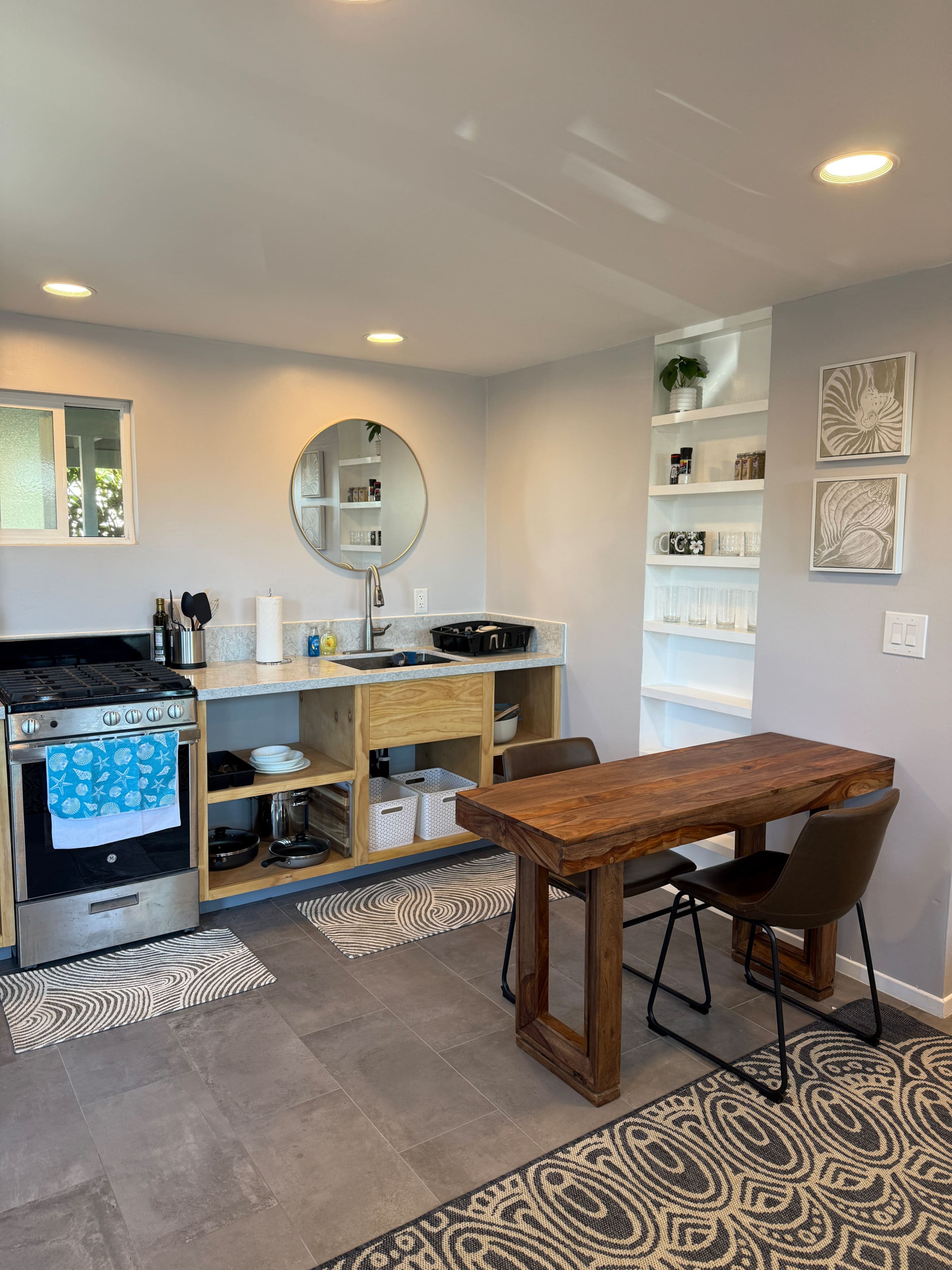 Guesthouse in Kailua-Kona · ★4.83 · Studio · 1 bed · 1 private bath - Image 4