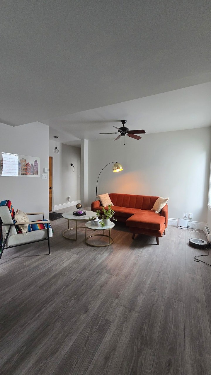 Bright & Spacious Room - Lévis