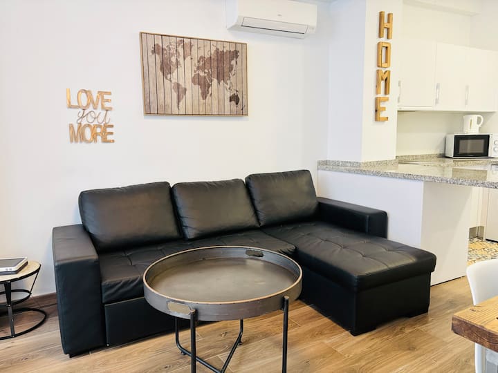 Apartamento Con Terraza En Calle San Miguel - Torremolinos