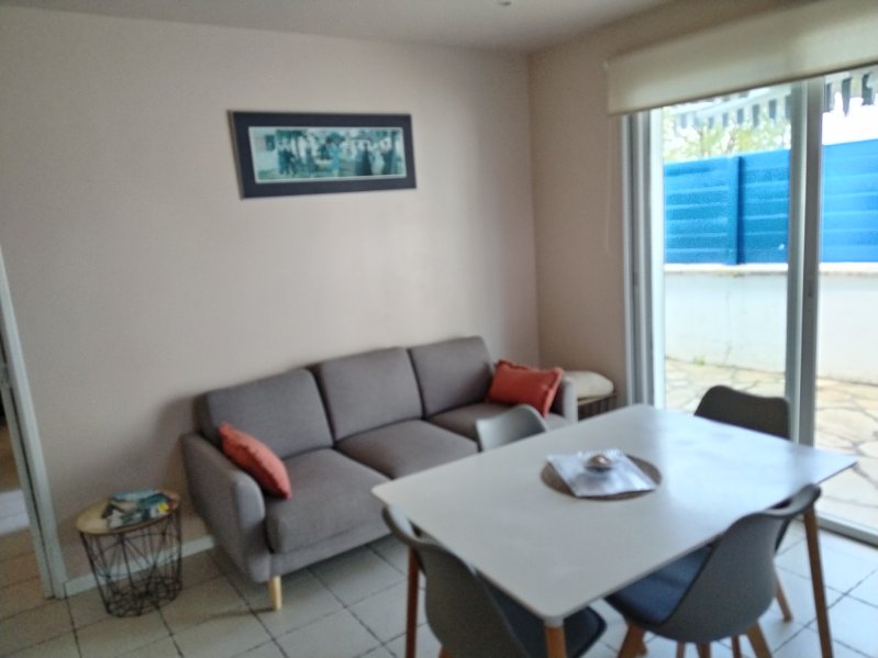 Annonce Airbnb populaire: Charming outbuilding in Hendaye à Hendaye