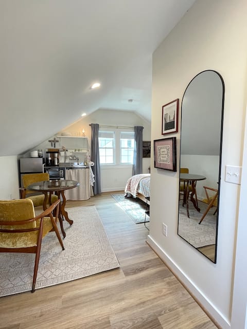 Successful Airbnb property: Rosewood Carriage House in Winston Salem