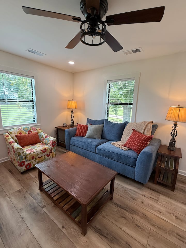The Cottage At Sunfire Farm - Oakland, TN