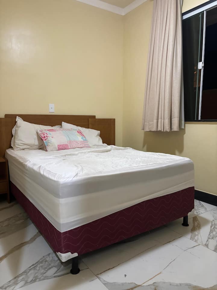 غرفة النوم 1