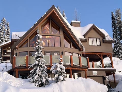 Timbers @ Big White Ski Resort 7 bd/ 5 baths