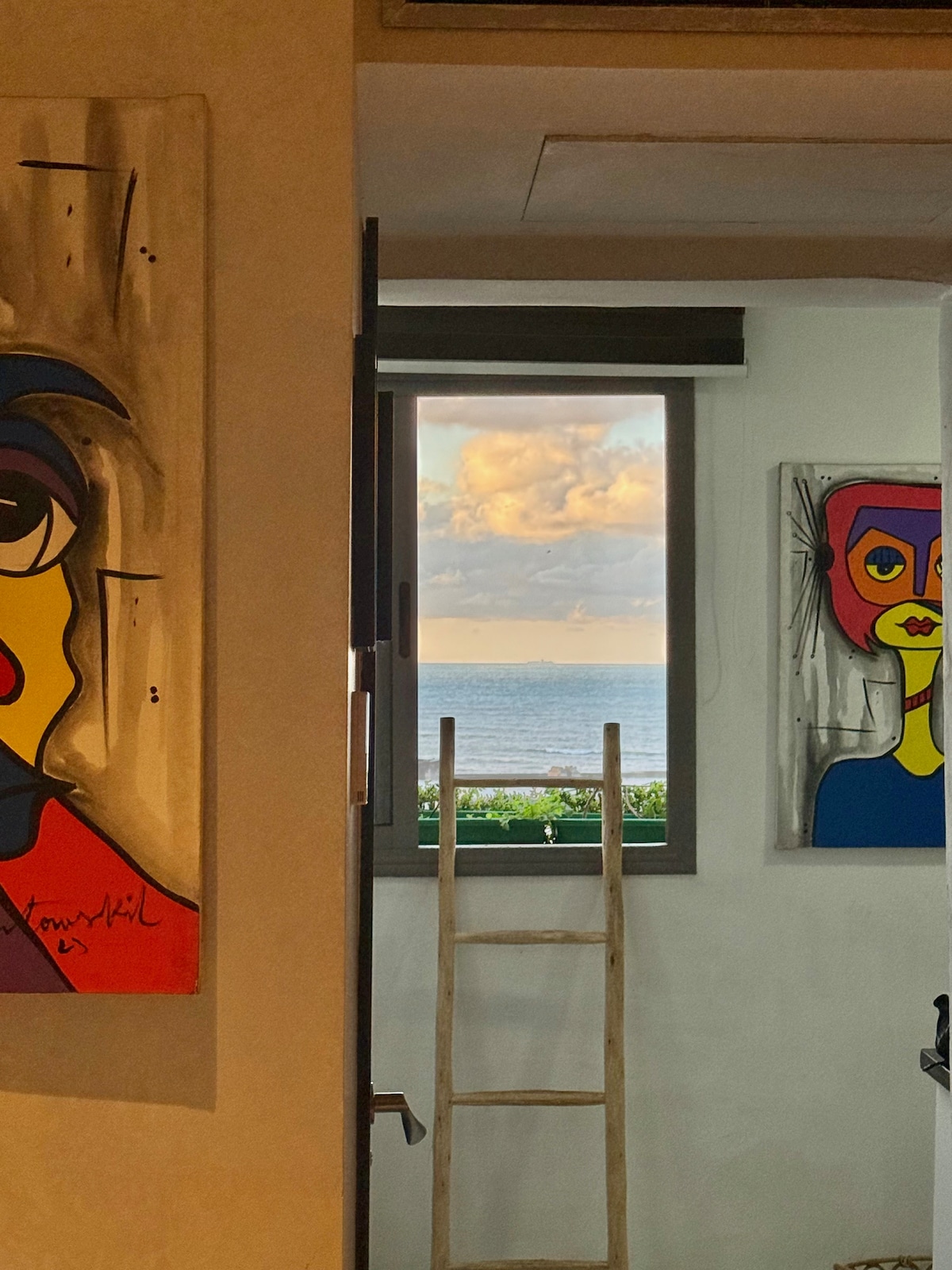 Meerblick vom Wohnzimmer  
 