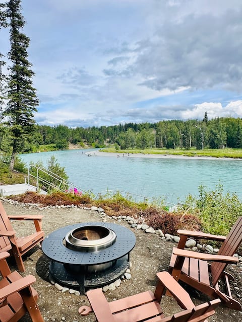 Kasilof Riverfront w/Private Dock & Fishing Access