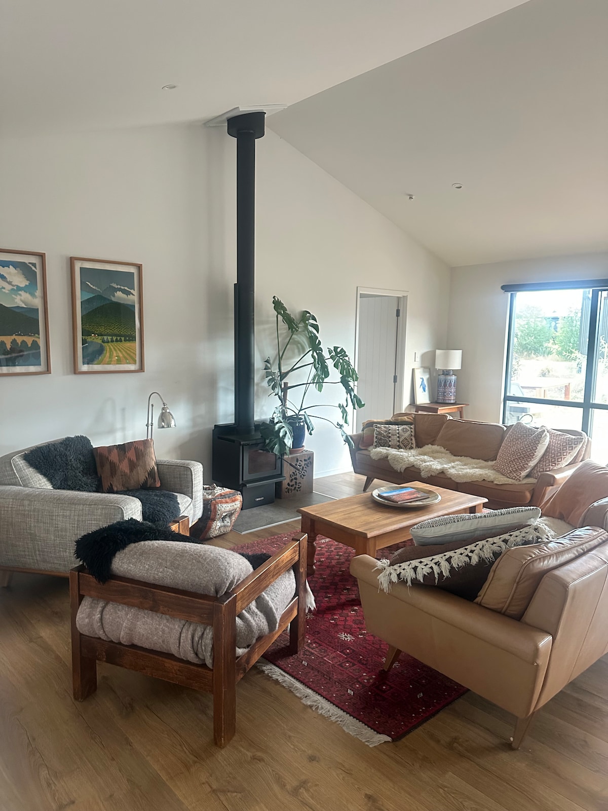 Top performing Airbnb: Spacious Hawea Home in Wānaka Outer