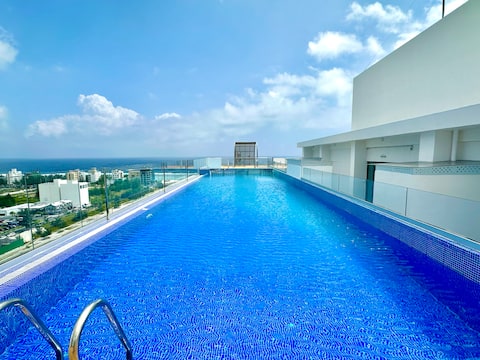 Stunning 3BHK Gym+infinity pool / 10 mins airport