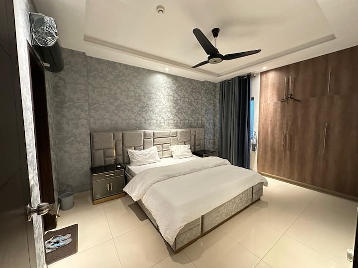 ห้องนอนขนาดคิงไซส์ #2