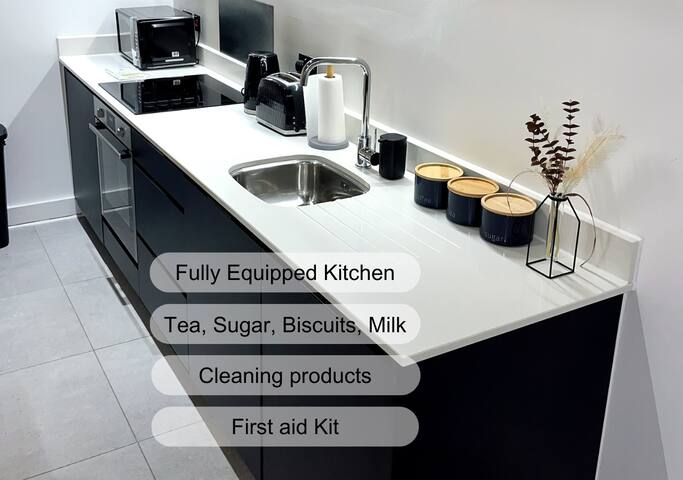 Roof terrace access, Walk to City Centre. gallery image 5