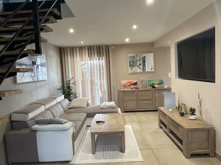 La Maison De  Céline Et David-10 Pers.-campagne - Bourg-en-Bresse