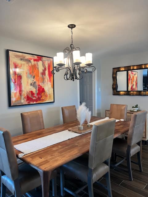 Large family friendly lake house