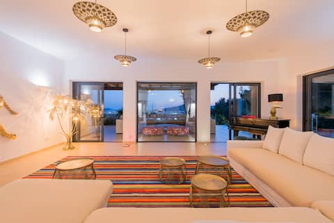 Top performing Airbnb: FAENA IBIZA•5 min PACHA CLUB•Ultra-Private17,000m² in Santa Eulària Des Riu