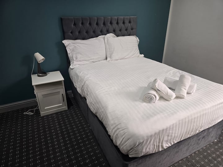 Landcross - Ensuite Room In A Co-living Home (R4) - Manchester
