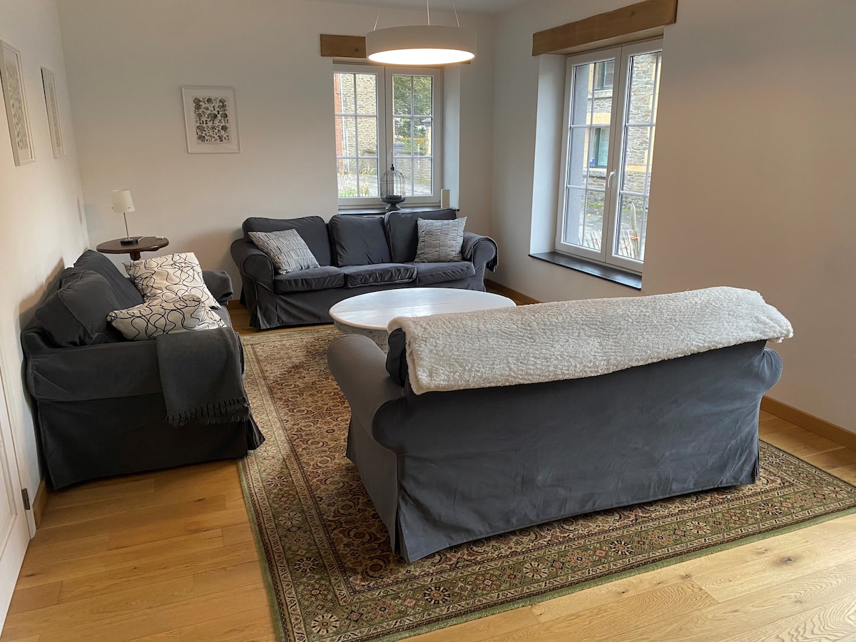 Top Airbnb: Bohan Seigneurie in Vresse Sur Semois