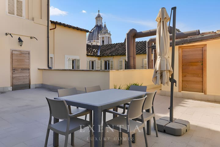 Fleuves de soie – Luxury Penthouse Piazza Navona