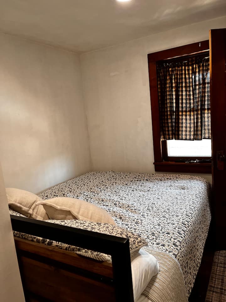 Bračni krevet (1,6x2)