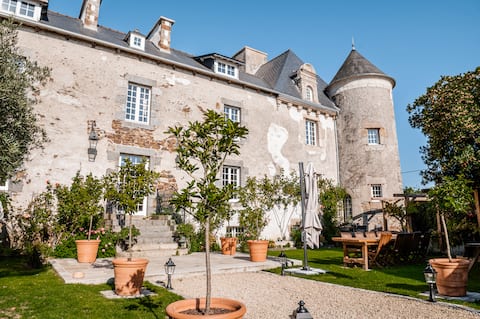 Manoir La Ville Durand • Between Land and Sea