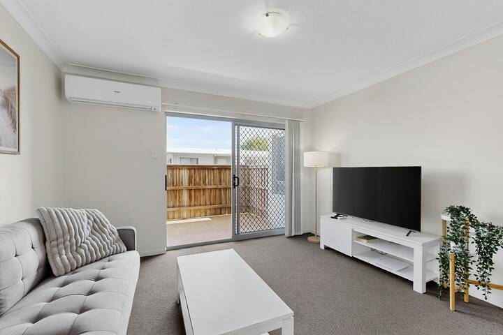 Stay Play & Relax In Comfort - Brisbane