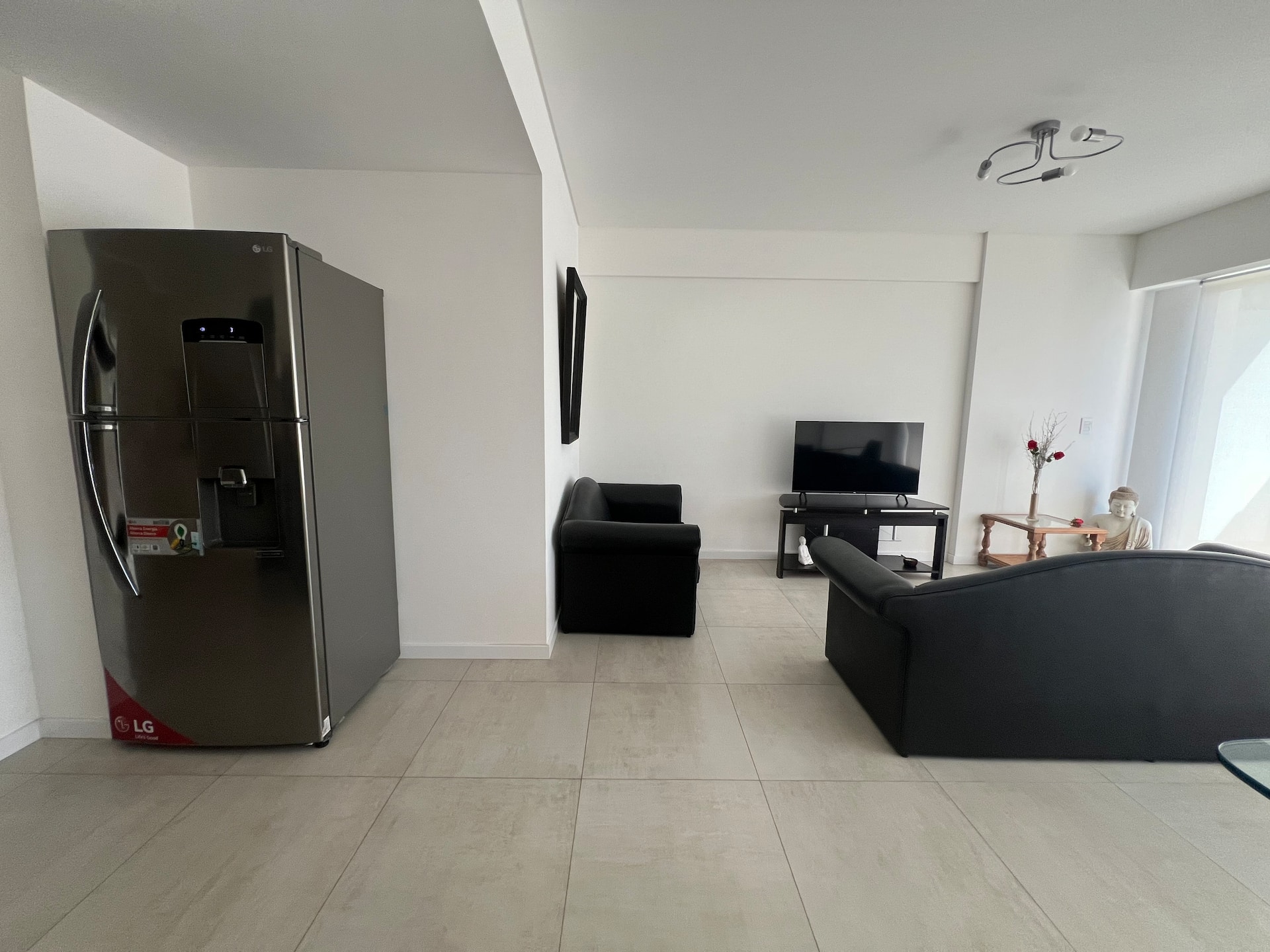 Two-bedroom apartment in Villa del Parque with two balconies and garage