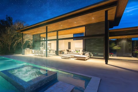 Hot Water Jacuzzi & Sauna Included | 7 min walk from Kujukuri Beach Luxury Private Villa Avalon Cove