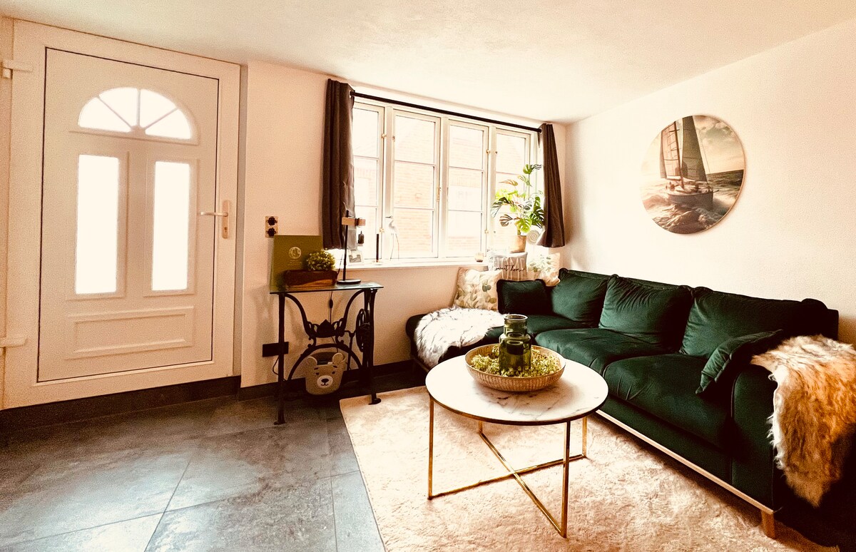 Popular Airbnb listing: Historic gem *Pure retreat* in Otterndorf