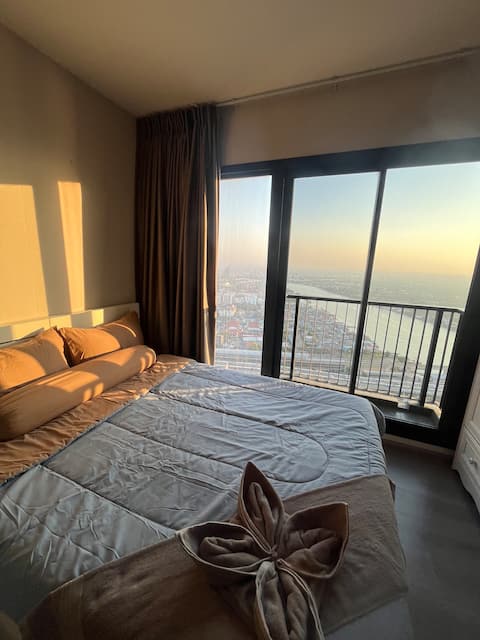 The politan rive | River view