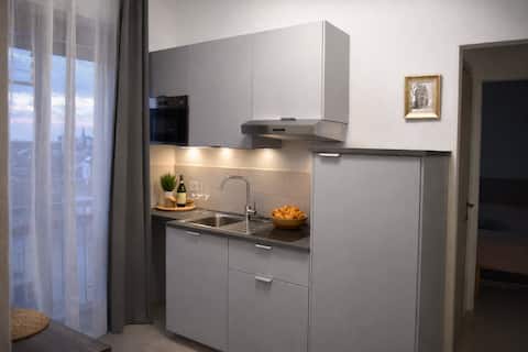Proprietà Airbnb di successo: Panoramic apartment in the center of Novara a Novara