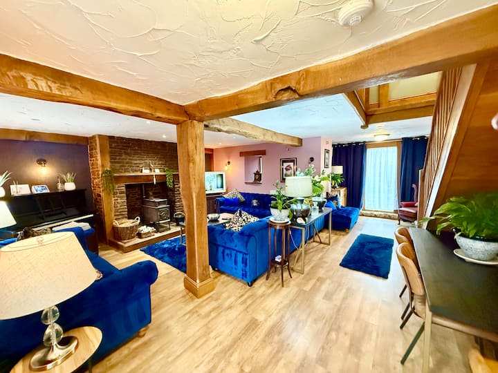 Four Bed Rural Former Hayloft For 6 Guests - Forest of Dean