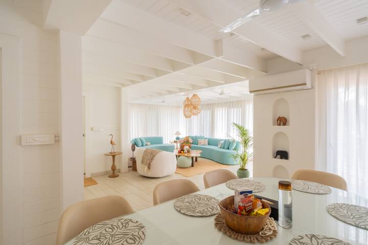Living room image 5