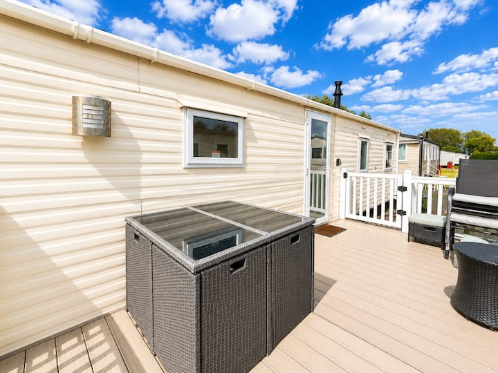 Caravan At Southview Holiday Park Ref 33027tc - Skegness