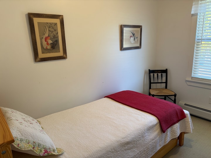 Habitación doble acogedora y tranquila.