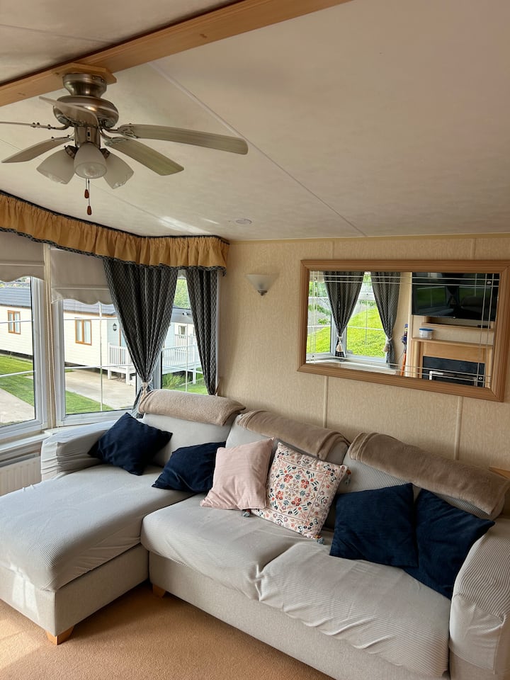 Buncrana Beach Hut - Buncrana
