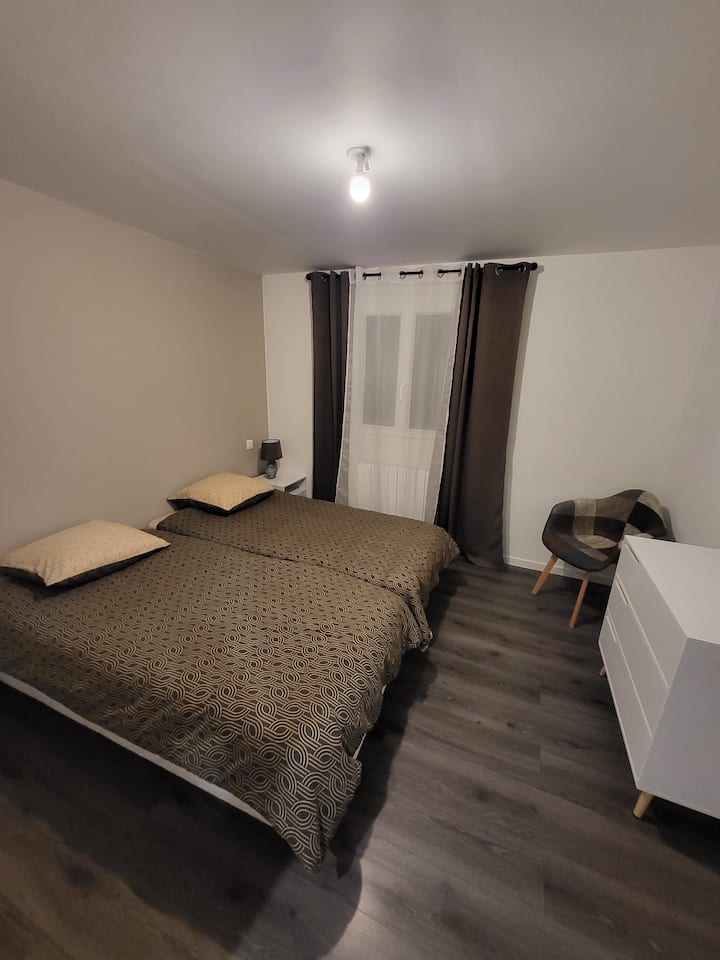 غرفة النوم 2