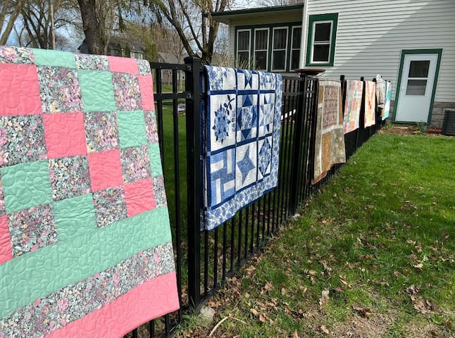 Retreat on Beautiful Main Street gallery image 4