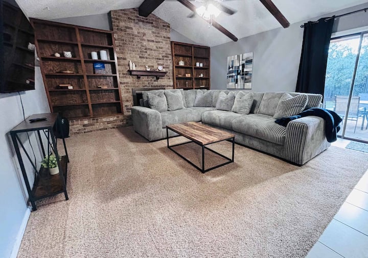 Fremont House - 3br/2ba - Family Friendly - Lubbock, TX