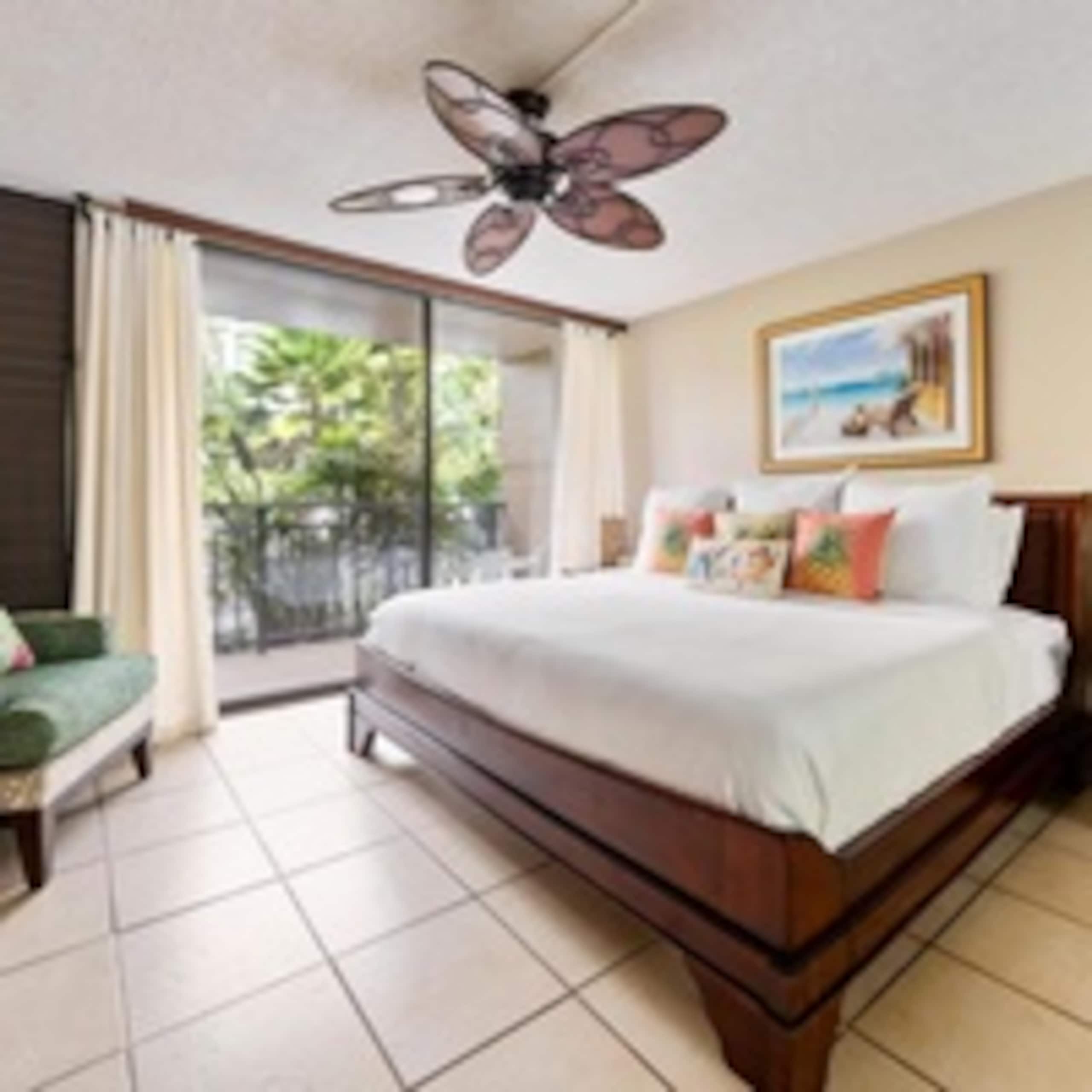 Condo in Kailua-Kona · ★4.5 · 1 bedroom · 2 beds · 1 shared bath - Image 2