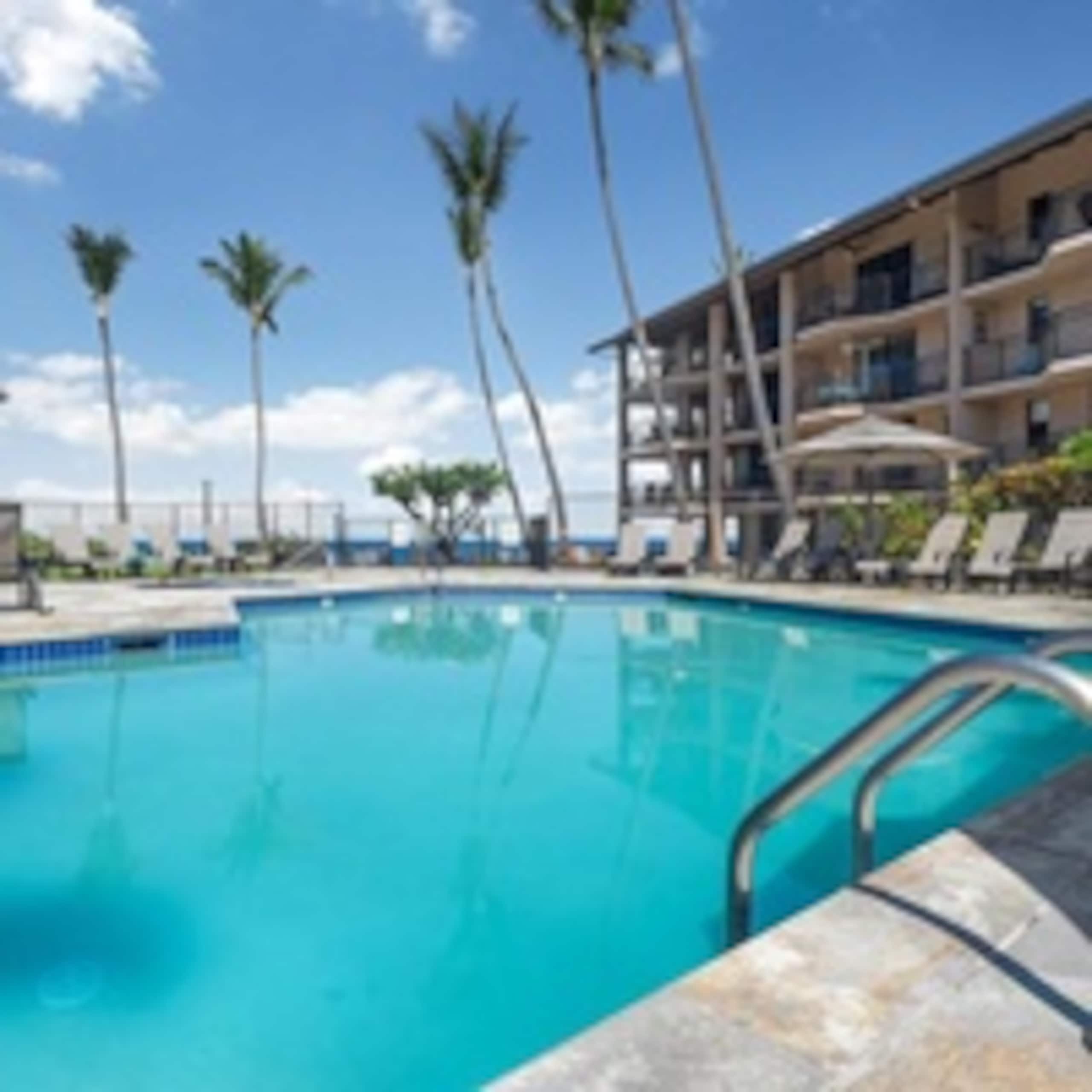 Condo in Kailua-Kona · ★4.5 · 1 bedroom · 2 beds · 1 shared bath - Image 28