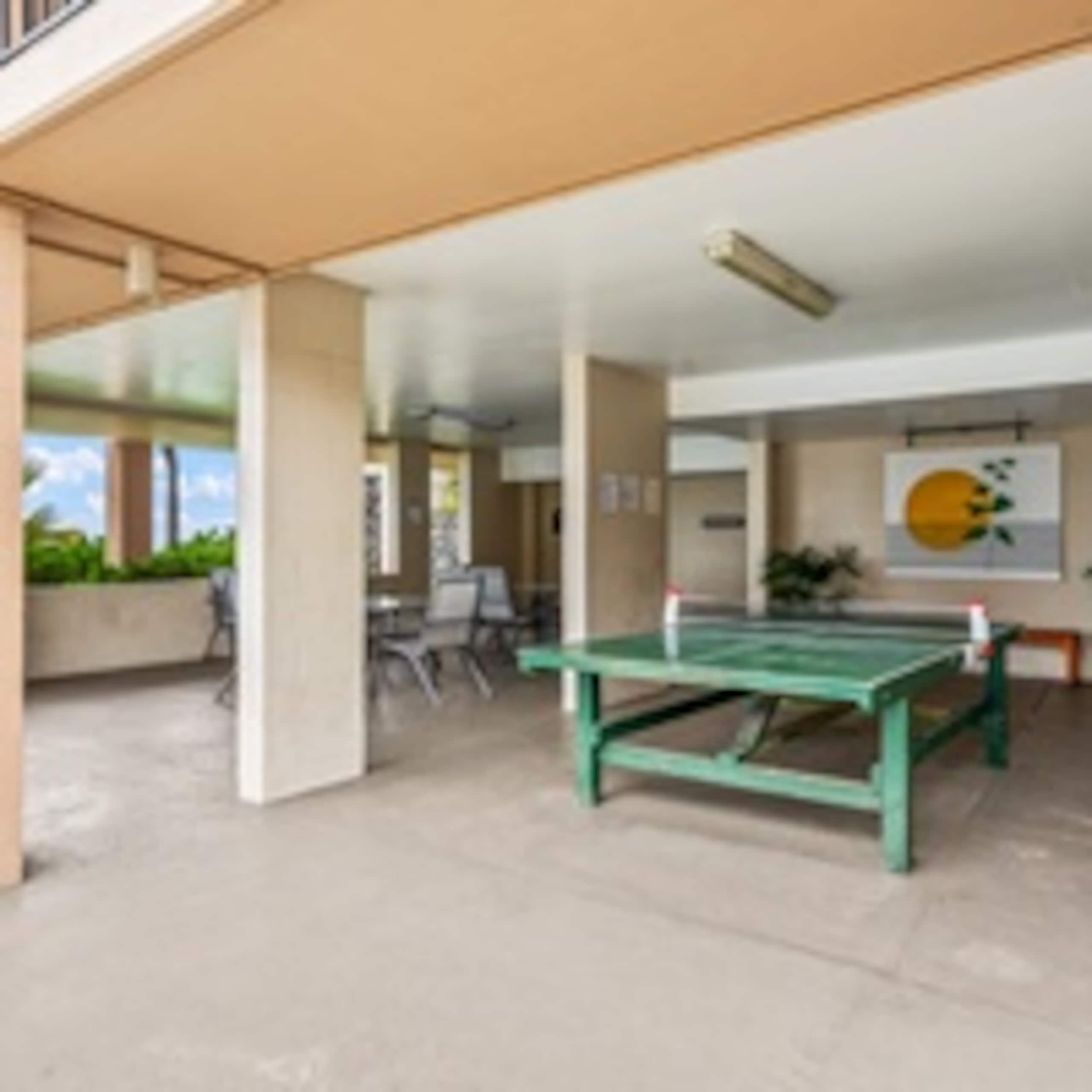 Condo in Kailua-Kona · ★4.5 · 1 bedroom · 2 beds · 1 shared bath - Image 27