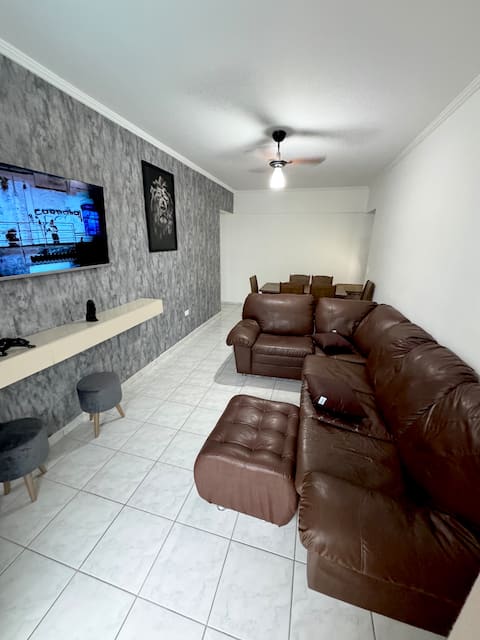 Airbnb em destaque: Beachfront Apartment/Right on the Sand em Praia Grande