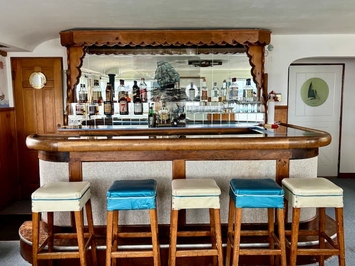 Iconic Boathouse Apt - Oshkosh, WI