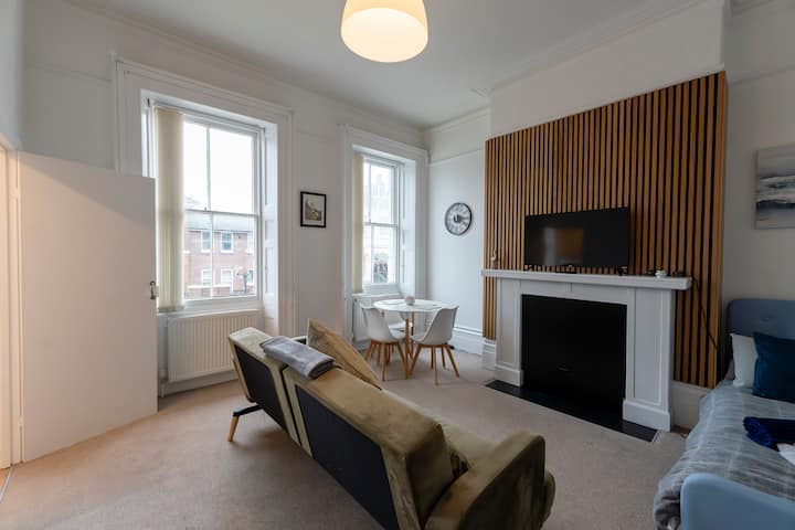 Spacious Studio In Central Brighton With Parking - Brighton