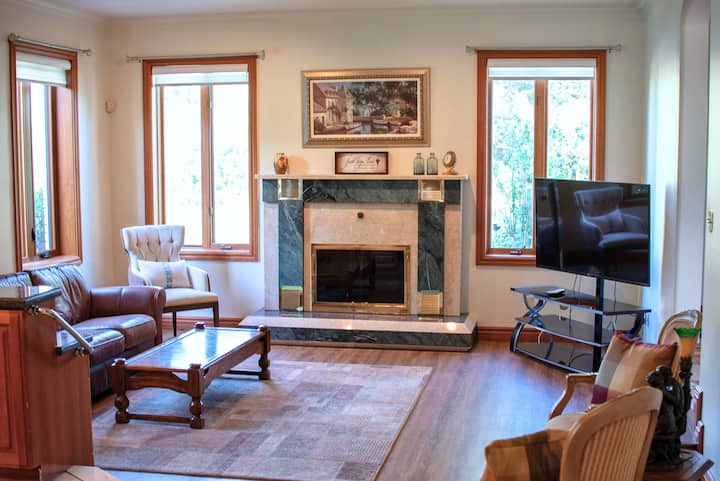 48 Acre Estate | Luxury Retreat In Wine Country - Lakeshore