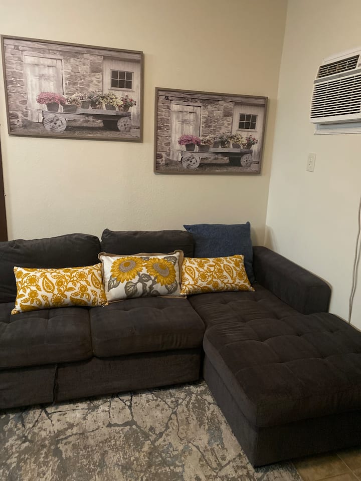 La Pequeña Casita - Bakersfield, CA