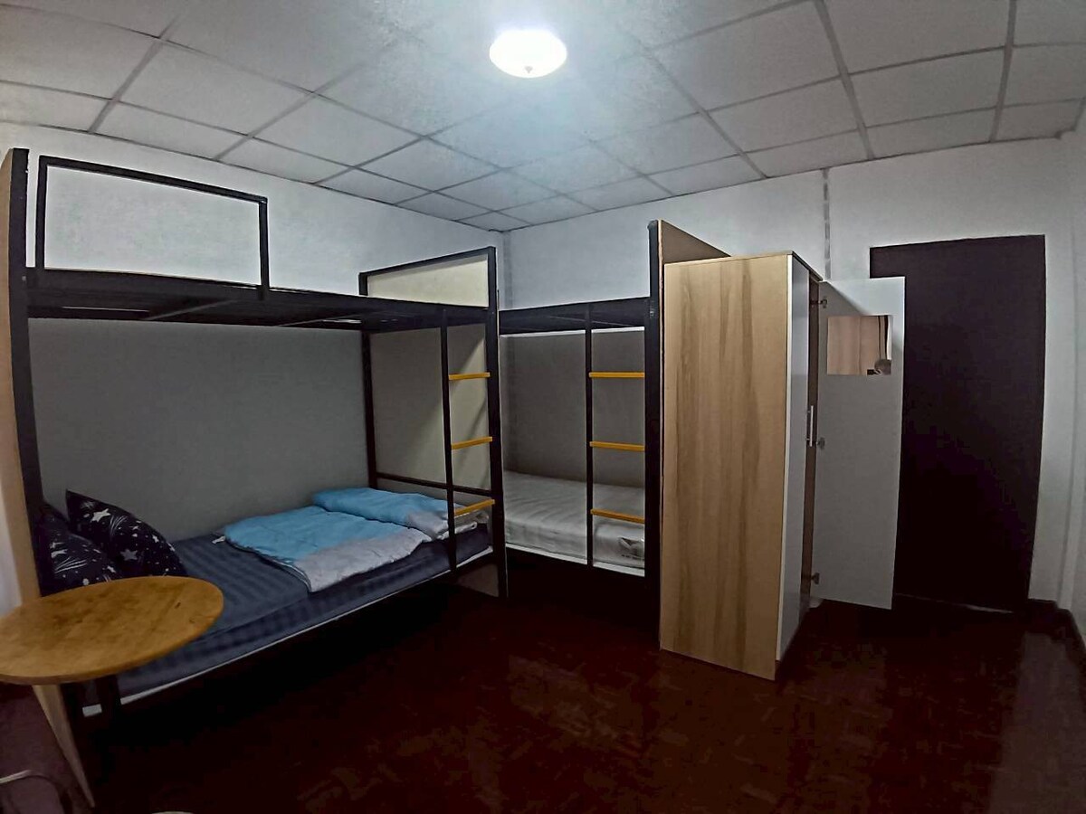 ห้องนอนลูก con aire acondicionado